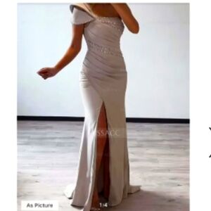 NWT One Shoulder Purple Gown